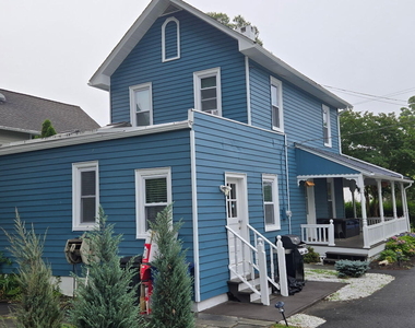 1719 Beverly Avenue - Photo Thumbnail 3
