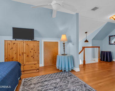 18 Meadow Avenue - Photo Thumbnail 35