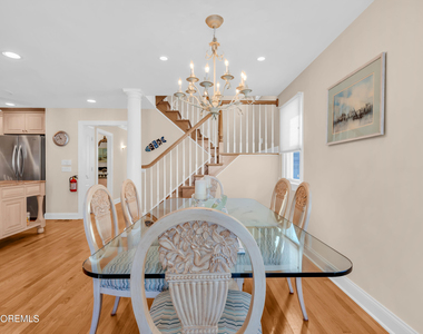 18 Meadow Avenue - Photo Thumbnail 11