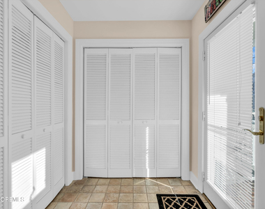 18 Meadow Avenue - Photo Thumbnail 45