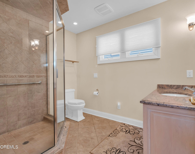 18 Meadow Avenue - Photo Thumbnail 19