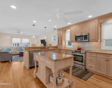 18 Meadow Avenue - Photo Thumbnail 5