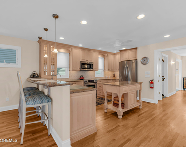 18 Meadow Avenue - Photo Thumbnail 4