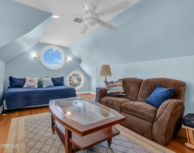 18 Meadow Avenue - Photo Thumbnail 37
