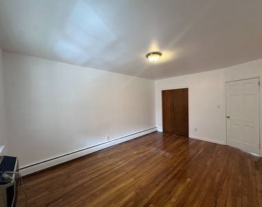 117-8 Curzon Road - Photo Thumbnail 12