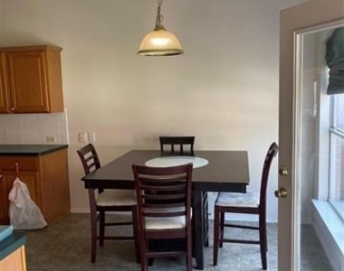428 W Corporate Drive - Photo Thumbnail 7