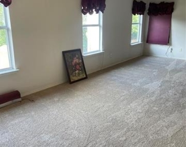 428 W Corporate Drive - Photo Thumbnail 23