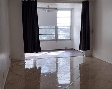9340 Lagoon Place - Photo Thumbnail 1