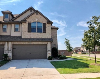 4800 Bridgewater Street - Photo Thumbnail 1