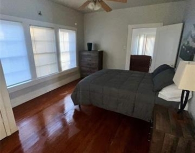 725 Peach Street - Photo Thumbnail 14