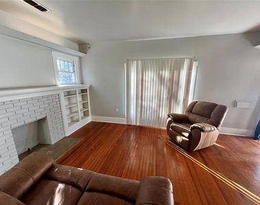 725 Peach Street - Photo Thumbnail 7