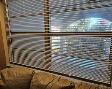 580 Egret Drive - Photo Thumbnail 3
