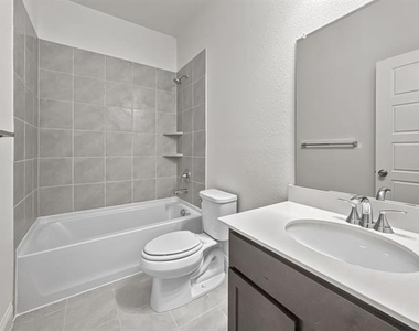 622 Saxony Drive - Photo Thumbnail 6
