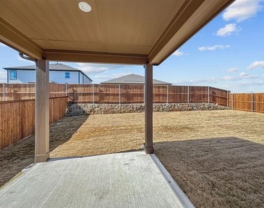 622 Saxony Drive - Photo Thumbnail 22