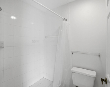 3300 Jaywood Terrace - Photo Thumbnail 19