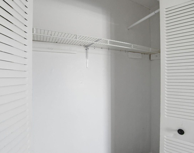 3300 Jaywood Terrace - Photo Thumbnail 11