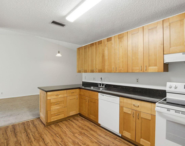 3300 Jaywood Terrace - Photo Thumbnail 8