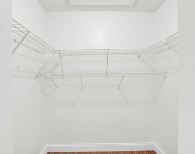3300 Jaywood Terrace - Photo Thumbnail 21