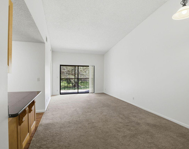 3300 Jaywood Terrace - Photo Thumbnail 6