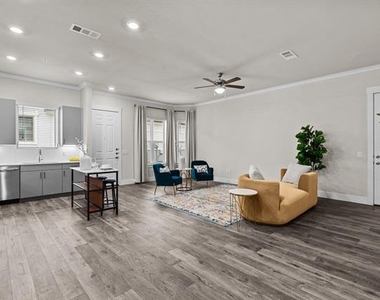 3284 Ganzer Road W - Photo Thumbnail 1