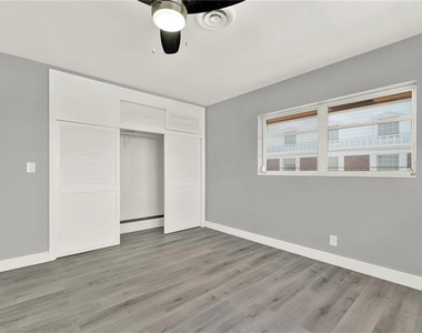 2864 Ne 32nd Street - Photo Thumbnail 11