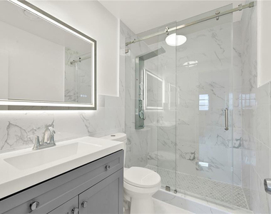 2864 Ne 32nd Street - Photo Thumbnail 12