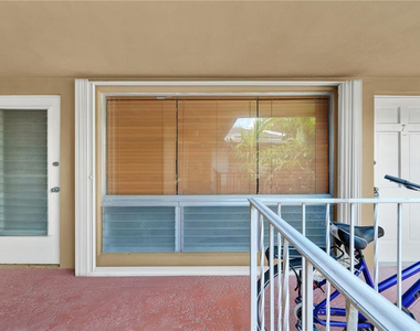 2864 Ne 32nd Street - Photo Thumbnail 1