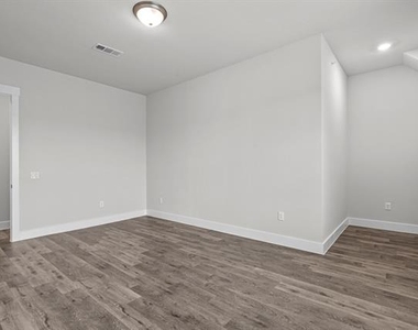 3282 Ganzer Road W - Photo Thumbnail 31