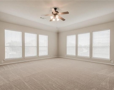 2338 Falcon Point Drive - Photo Thumbnail 13