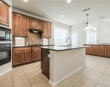 2338 Falcon Point Drive - Photo Thumbnail 10