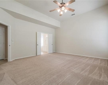 2338 Falcon Point Drive - Photo Thumbnail 5