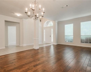 2338 Falcon Point Drive - Photo Thumbnail 2