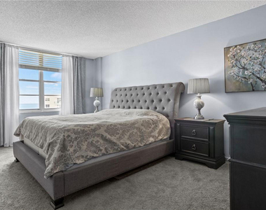 3725 S Ocean Drive - Photo Thumbnail 12