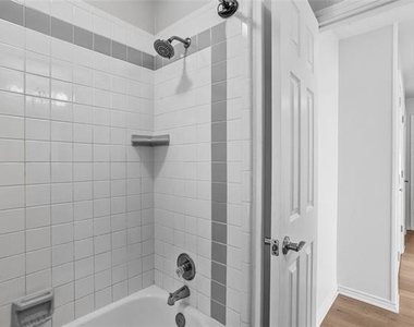 2942 Woodland Hills Drive - Photo Thumbnail 23
