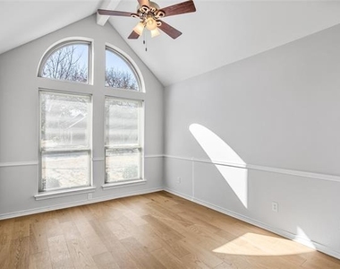 2942 Woodland Hills Drive - Photo Thumbnail 20
