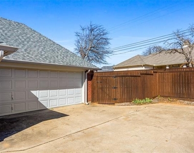 2942 Woodland Hills Drive - Photo Thumbnail 27