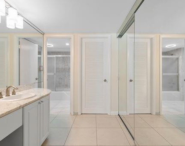 3550 Galt Ocean Drive - Photo Thumbnail 19