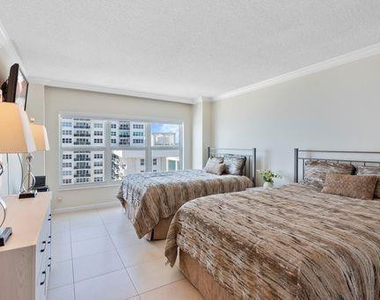3550 Galt Ocean Drive - Photo Thumbnail 24