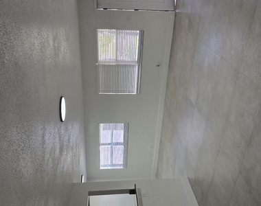 20 Nw 7th Avenue - Photo Thumbnail 10