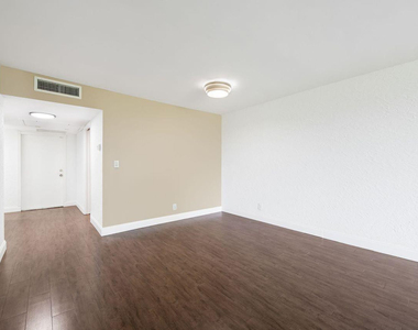2851 S Palm Aire Drive - Photo Thumbnail 20