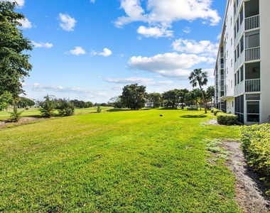 2851 S Palm Aire Drive - Photo Thumbnail 24