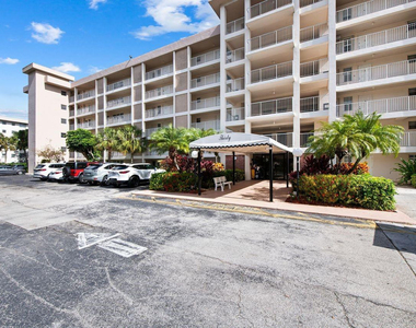 2851 S Palm Aire Drive - Photo Thumbnail 1