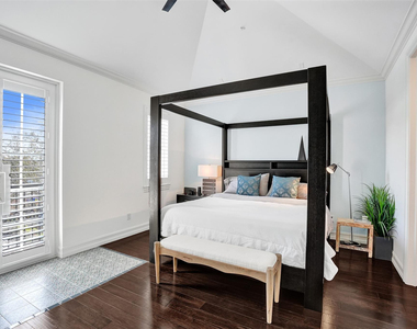 381 E Cannery Row Circle - Photo Thumbnail 16