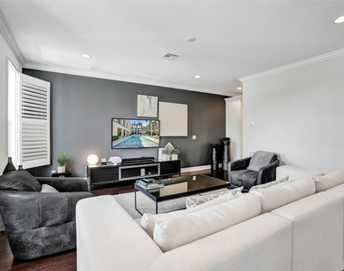381 E Cannery Row Circle - Photo Thumbnail 5