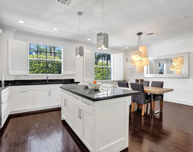 381 E Cannery Row Circle - Photo Thumbnail 10