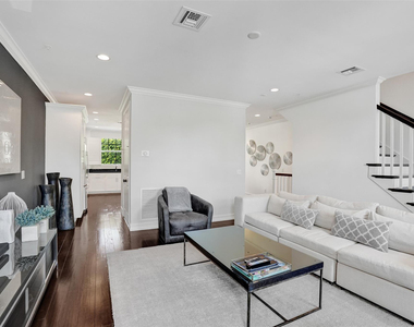 381 E Cannery Row Circle - Photo Thumbnail 6