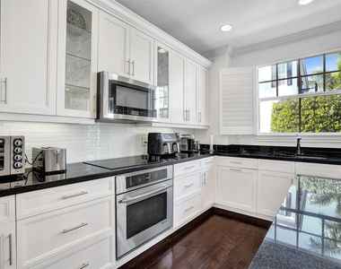 381 E Cannery Row Circle - Photo Thumbnail 14