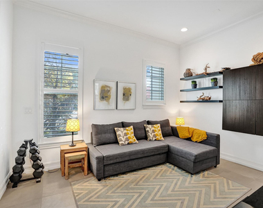 381 E Cannery Row Circle - Photo Thumbnail 29