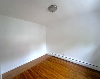 117-8 Curzon Road - Photo Thumbnail 4