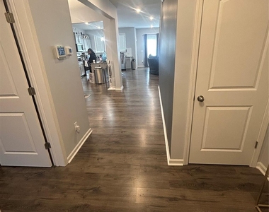 107 Stonewater Drive - Photo Thumbnail 1